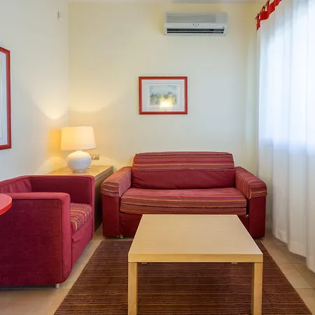 Apartahotel I Triangoli 4*