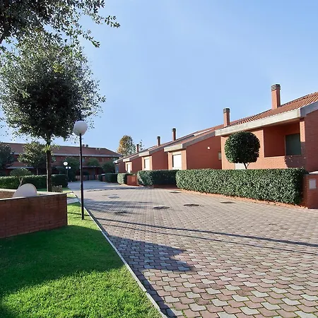 I Triangoli Apartahotel 4*